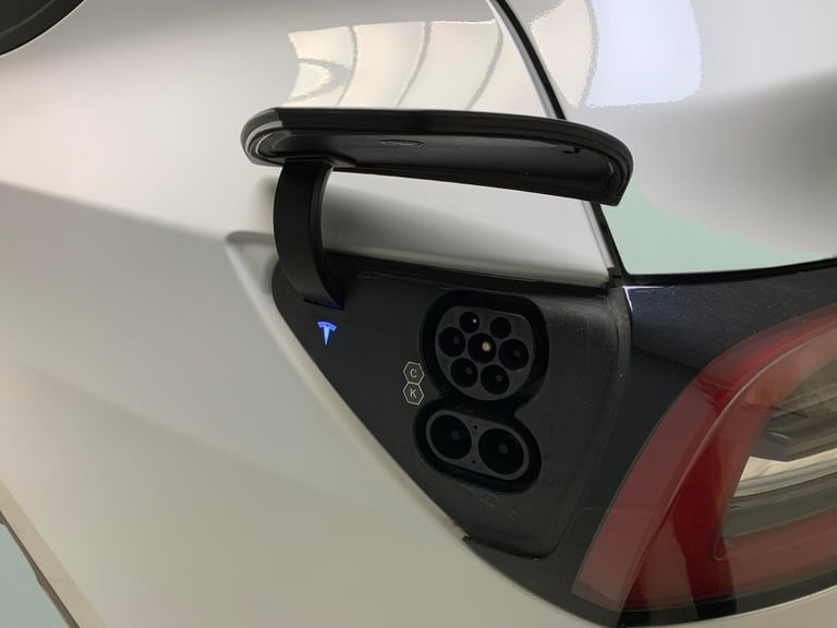 2022 Tesla Model Y (Dual Motor) Long Range SUV 5dr Electric Auto 4WDE (384 bhp) - HEATED STEER Su...