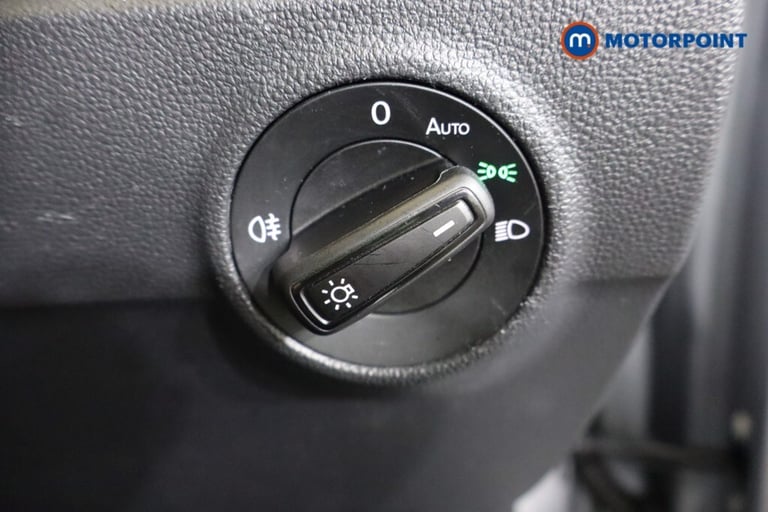 2022 Volkswagen T-Roc 1.5 TSI Life 5dr DSG SUV Petrol Automatic