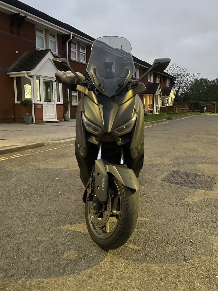 Yamaha, XMAX 300, 2022, 292 (cc)