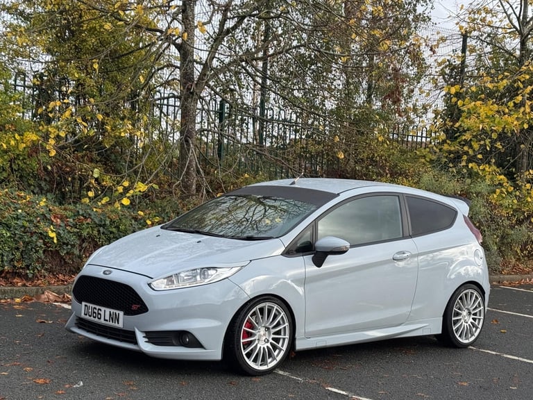 2016 Ford Fiesta 1.6T EcoBoost ST-200 Euro 6 3dr HATCHBACK Petrol Manual
