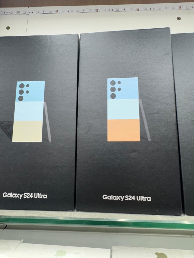 SAMSUNG S24 ULTRA BRAND NEW BOX ONE YEAR OFFICIAL WARRANTY 