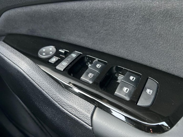 2025 Kia Sportage 1.6 h T-GDi GT-Line SUV 5dr Petrol Hybrid Auto Euro 6 (s/s) (207 bhp) SUV PETRO...
