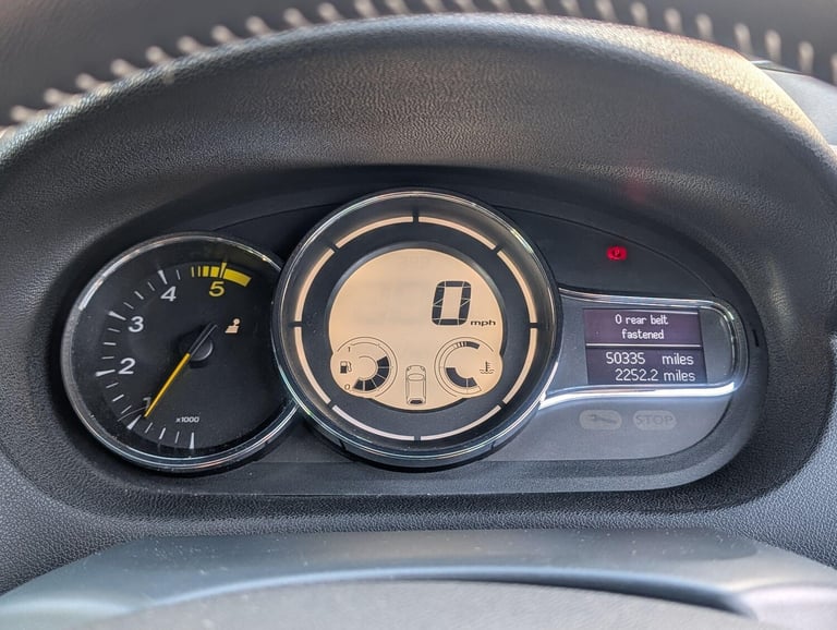 2013 Renault Megane 1.5 dCi Dynamique TomTom Euro 5 3dr COUPE Diesel Manual