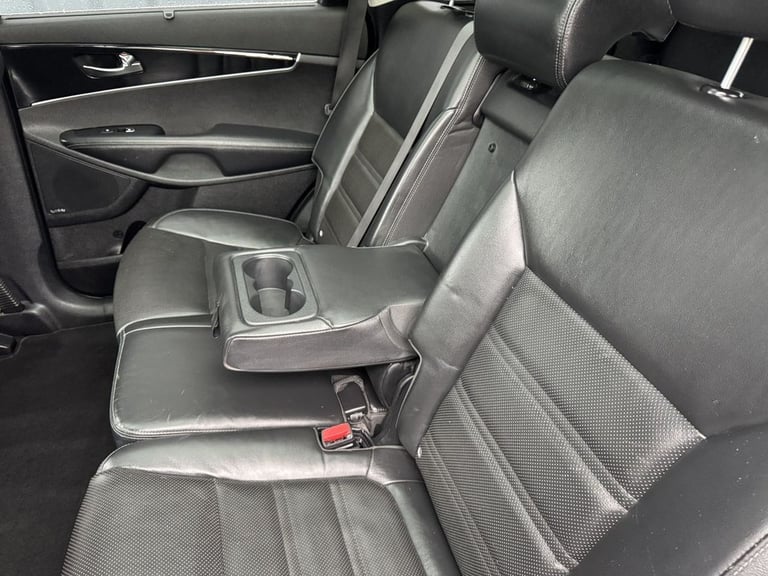 2017 Kia Sorento 2.2 CRDi KX-4 SUV 5dr Diesel Auto AWD Euro 6 (197 bhp) ESTATE Diesel Automatic