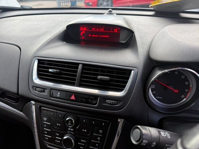 2015 Vauxhall Mokka 1.6i Exclusiv 5dr HATCHBACK Petrol Manual