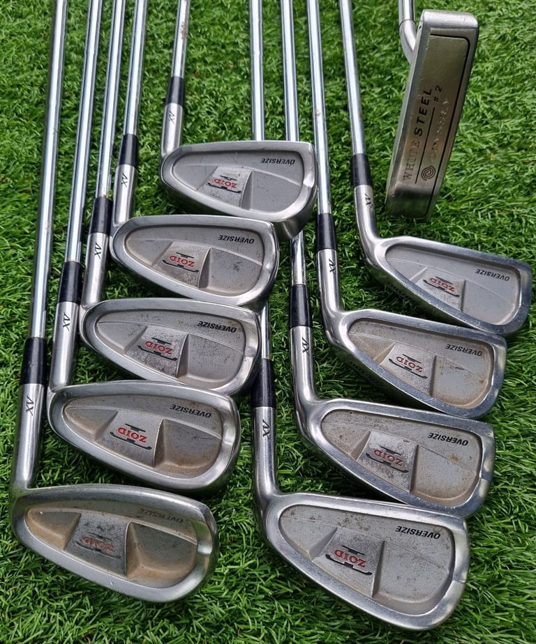 Taylor Made, Mizuno, Odyssey, R320 driver, Fli-Hi hybrid, Odyssey putter, stand-bag & MORE 
