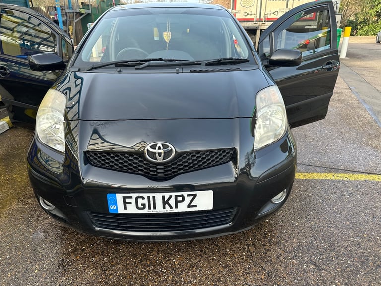 Toyota, YARIS, Hatchback, 2011, Semi-Auto, 1329 (cc), 5 doors