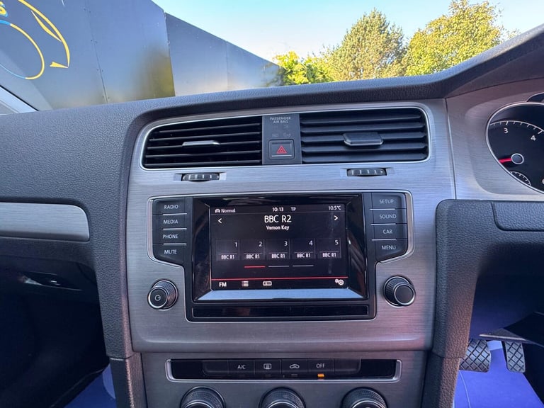 2015 Volkswagen Golf 1.6 TDI BlueMotion Tech Match DSG Euro 5 (s/s) 5dr HATCHBACK Diesel Automatic