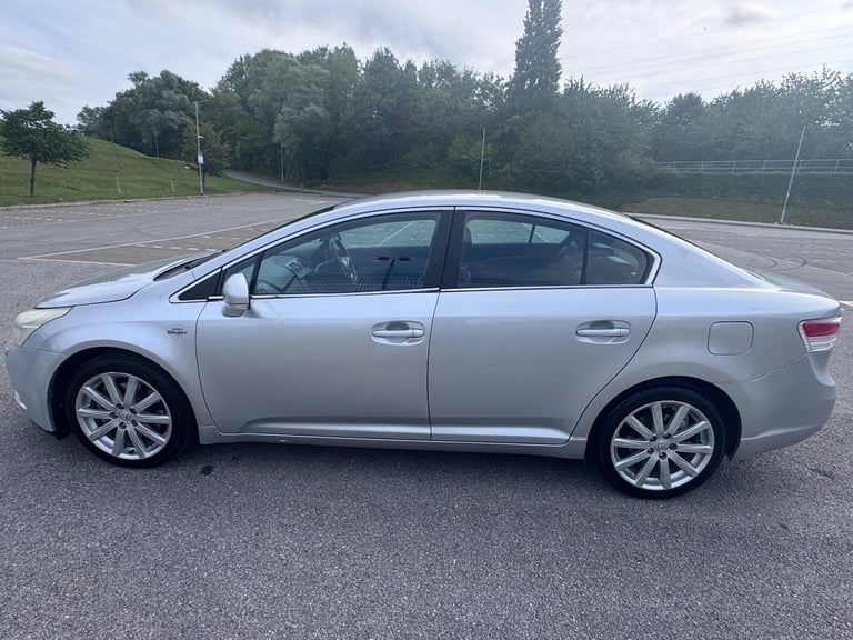 2010 Toyota Avensis 2.2 D-CAT T Spirit Auto Euro 5 4dr SALOON Diesel Automatic