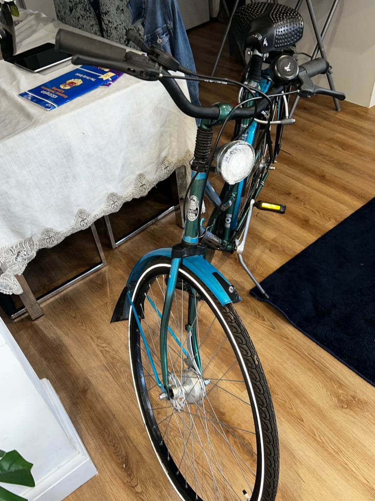 Bike 28 inch wheels 