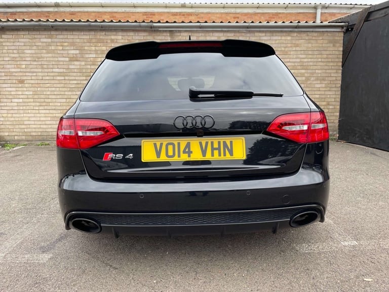 2014 Audi A4 4.2 RS 4 FSI Quattro Auto 4WD 5dr Estate Petrol Automatic