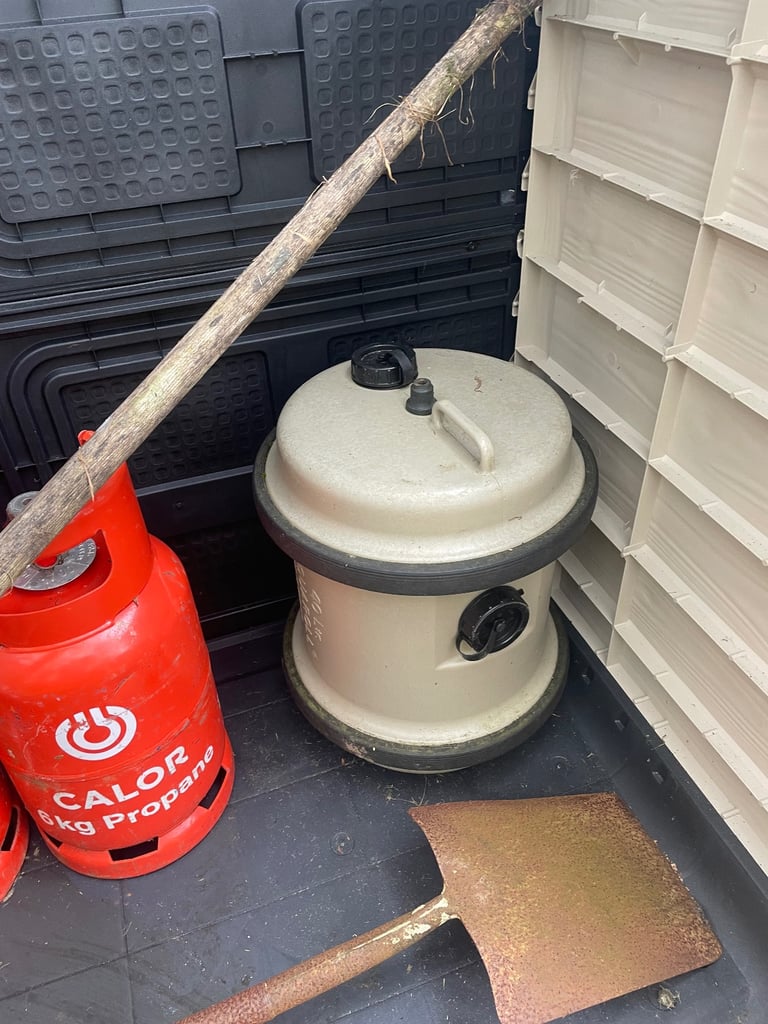 3 x fresh water barrels 40litre 