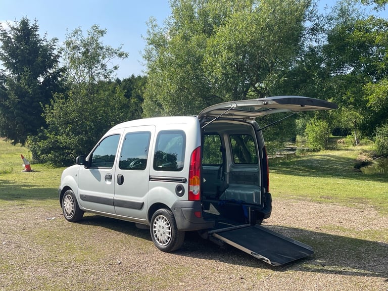 2008 Renault Kangoo 1.6 Authentique 5dr AUTOMATIC * WHEEL CHAIR ACCES RAMP * LOW MILES  MPV Petro...