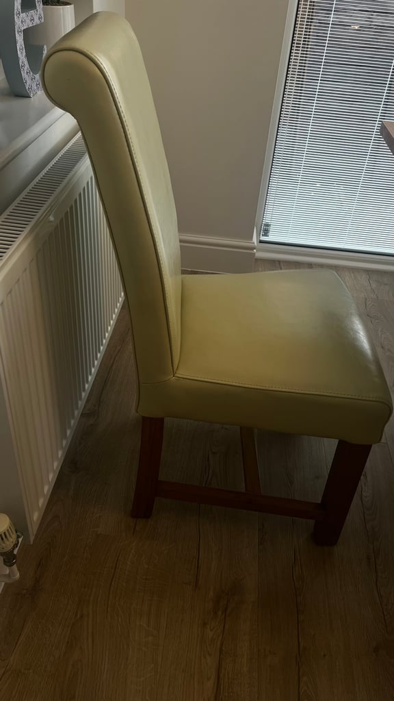 image for 6x Solid Oak Chairs 