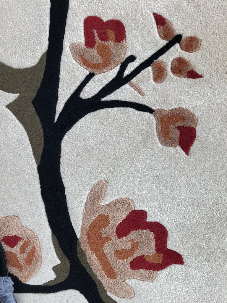 Attractive cream flowering tree rug