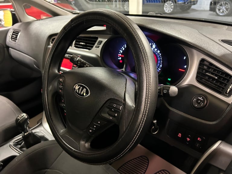 2012 Kia Ceed 1.6 CRDi EcoDynamics 1 Sportswagon Euro 5 (s/s) 5dr ESTATE Diesel Manual