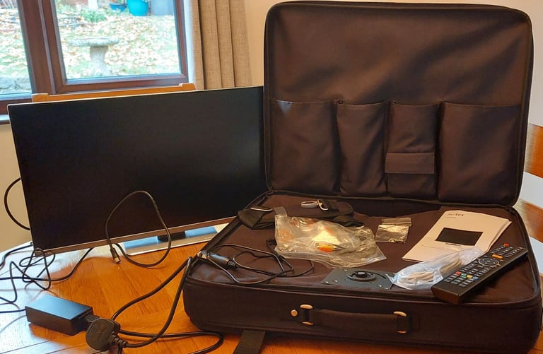 AVTEX 24 INCH DIGITAL LED TV/DVD MODEL L249DRS PRO AND AVTEX  CASE SUITABLE FOR CARAVAN/MOTORHOME 