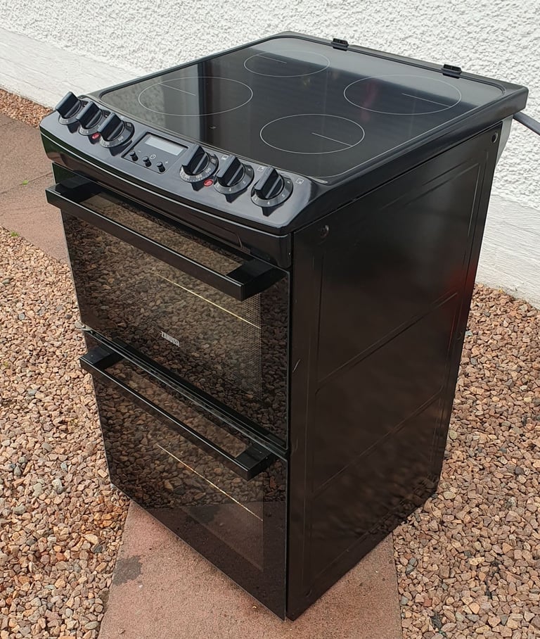 image for Zanussi double oven with ceramic hob RRP £729