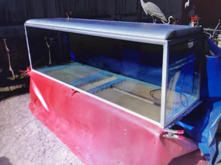 image for 6ft by 2 x 2 fish tank 