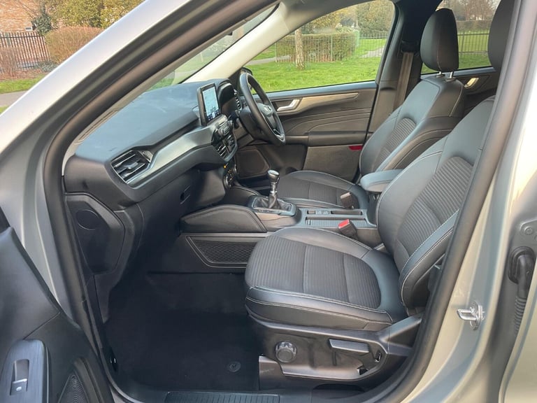 FORD KUGA 1.5 Kuga Titanium Edition 5 door 1.5L EcoBoost 150PS FWD 6 Speed