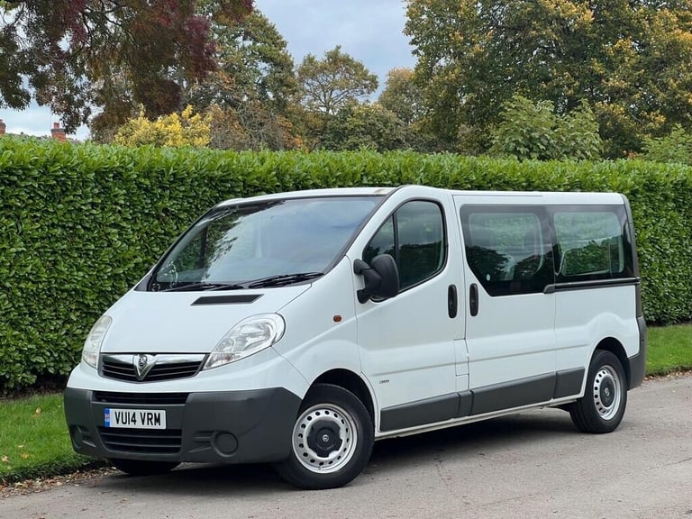VAUXHALL VIVARO 2.0CDTI 2014 MODEL LONG WHEEL BASE 9 SEATER MINIBUS