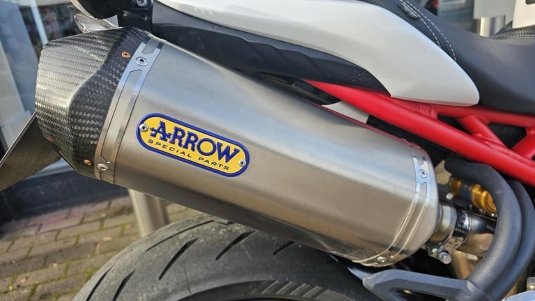 TRIUMPH SPEED TRIPLE R