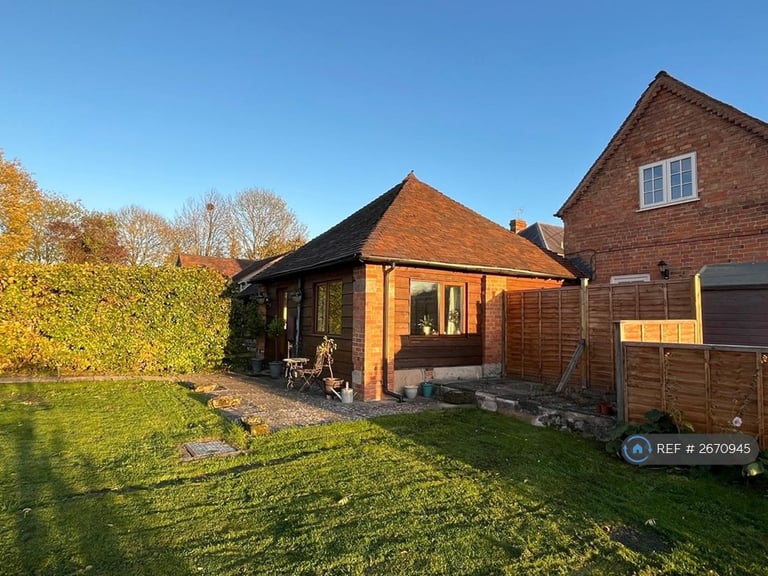 2 bedroom house in Stockwood Lane, Little Inkberrow, Worcester, WR7 (2 bed) (#2670945)