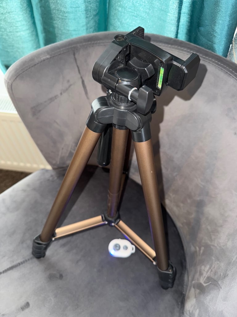 Tripod for phone, camera