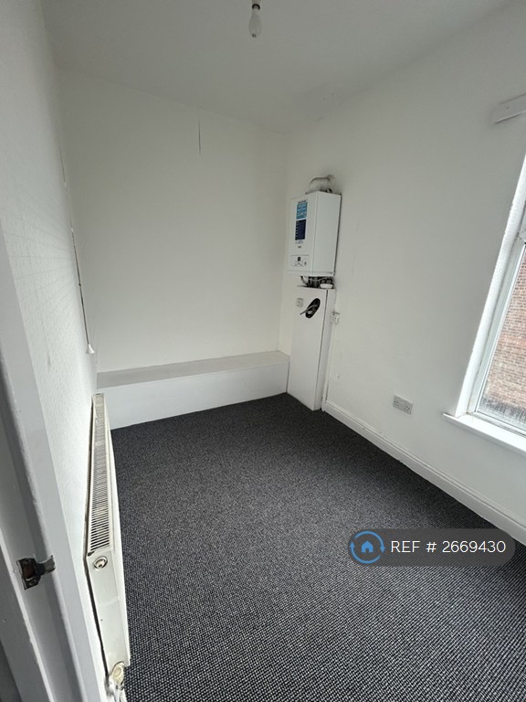 2 bedroom house in Marlfield Street, Manchester, M9 (2 bed) (#2669430)