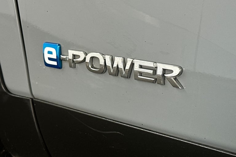 2023 Nissan Qashqai 102994 Hatchback Hybrid Automatic