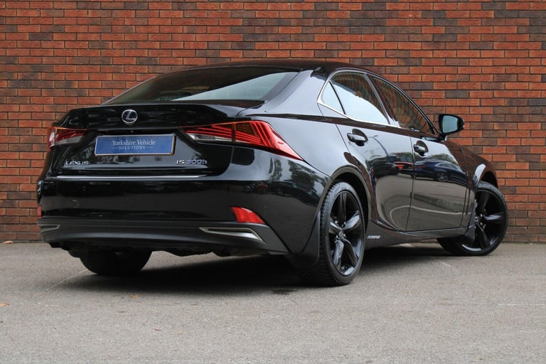 2018 Lexus IS 2.5 300h Sport E-CVT Euro 6 (s/s) 4dr SALOON Petrol/Electric Hybrid Automatic