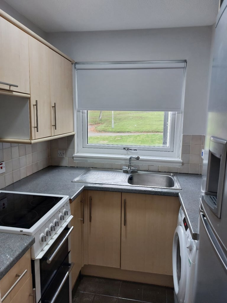 🏡 1-Bedroom Flat to Let – Peaceful Location Overlooking Hogganfield Loch