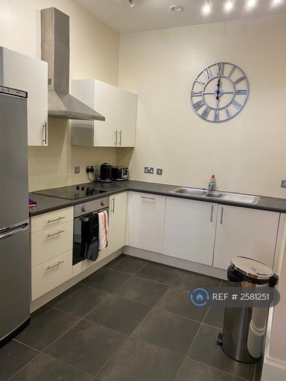 2 bedroom flat in The Posting House, Southport, PR9 (2 bed) (#2581251)