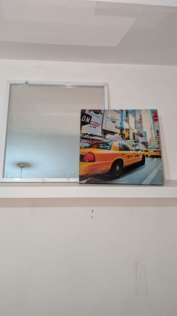 image for Mirror+free taxi picture 