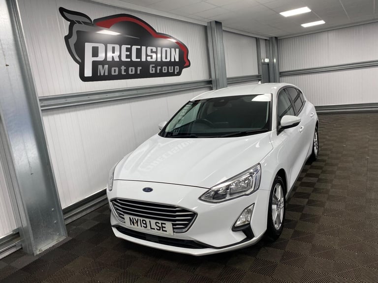 2019 Ford Focus 1.0T EcoBoost Zetec Euro 6 (s/s) 5dr HATCHBACK Petrol Manual