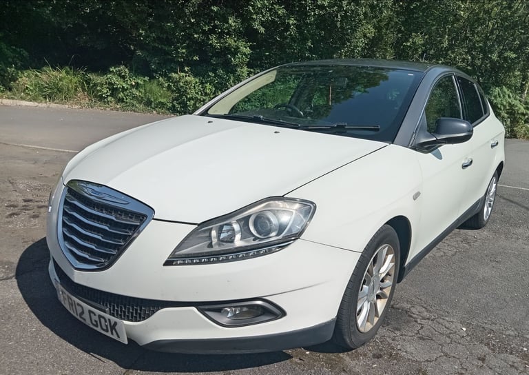 Chrysler, DELTA, Hatchback, 2012, Manual, 1368 (cc), 5 doors