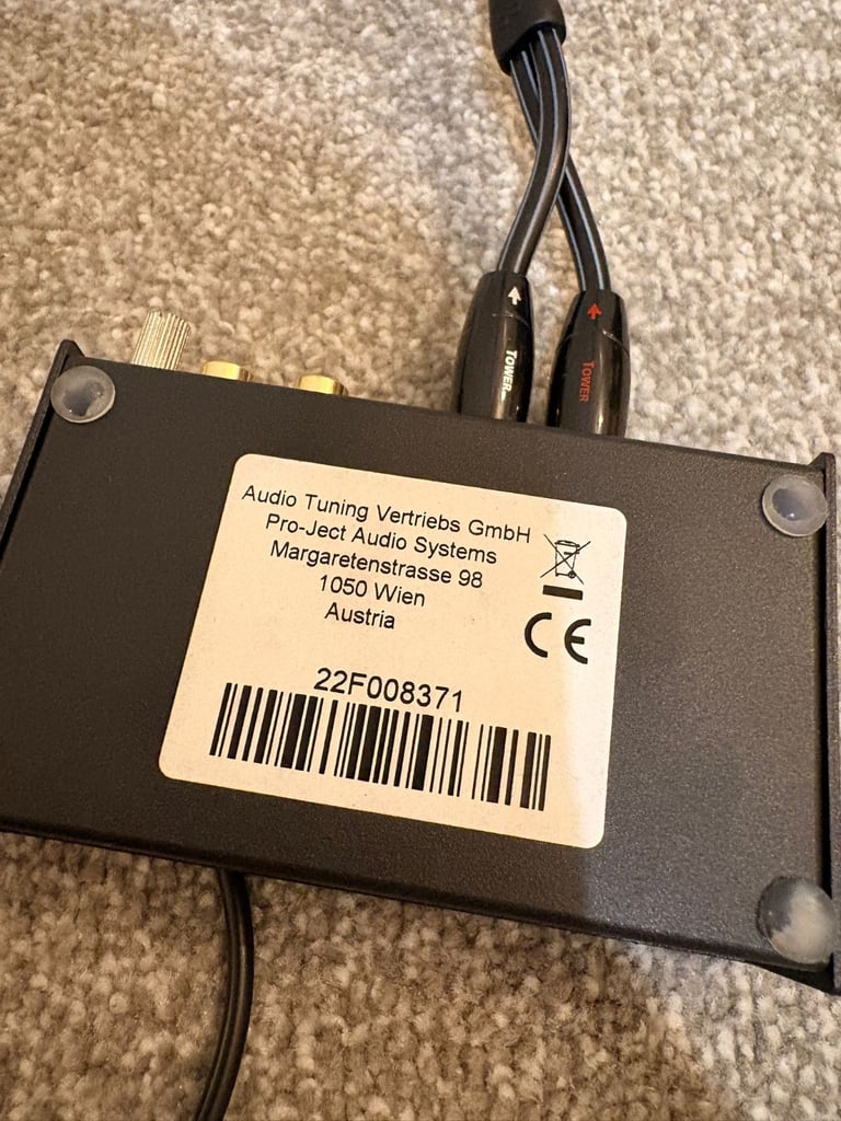 Pro-ject Essentials II Turntable 