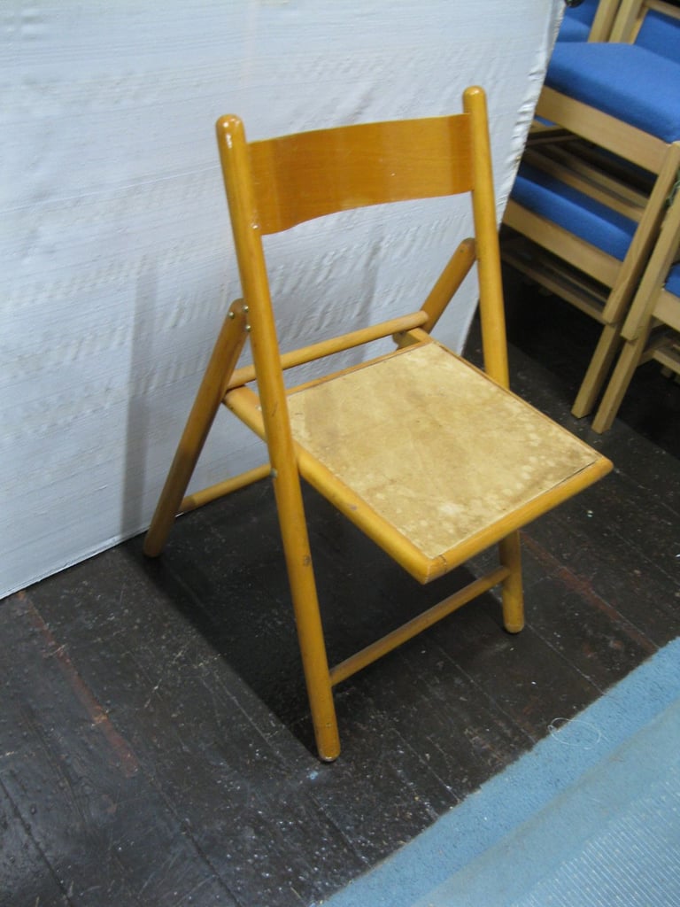 image for FOLDING WOODEN CHAIR GUNNISLAKE PL18 9NA