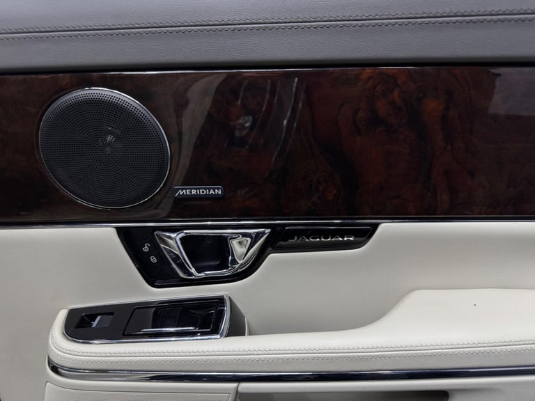 2014 Jaguar XJ 3.0d V6 Premium Luxury Auto Euro 5 (s/s) 4dr SALOON Diesel Automatic
