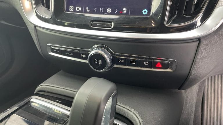 2022 Volvo V60 Recharge Plus T6 AWD plug-in hybrid Electric/Petrol Dark Automatic Estate Hybrid A...