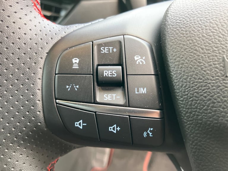 2025 Ford Kuga Kuga ST-Line 5 door 2.5L Duratec PHEV 243PS FWD CVT Automatic 5 Door PETROL/ELECTR...