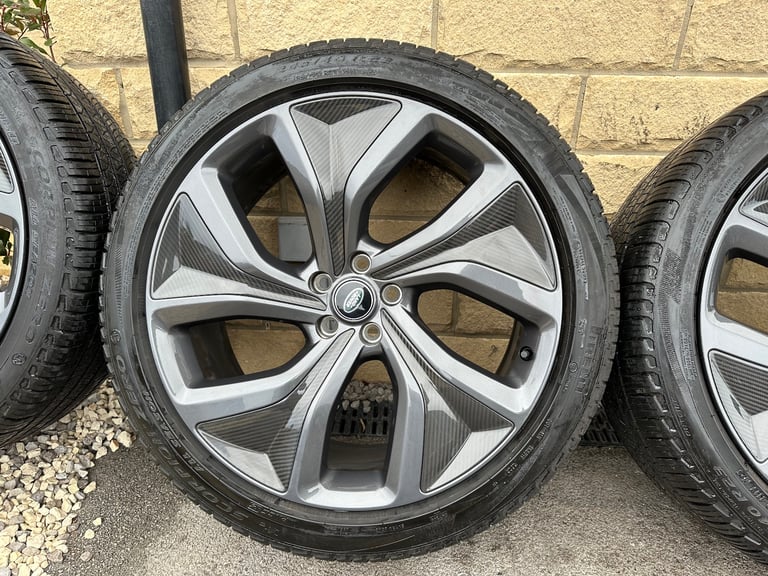 Genuine Range Rover NEW 23" Carbon Fibre alloy wheels Style 5128 & 7mm+ Pirelli Scorpions & TPMS!