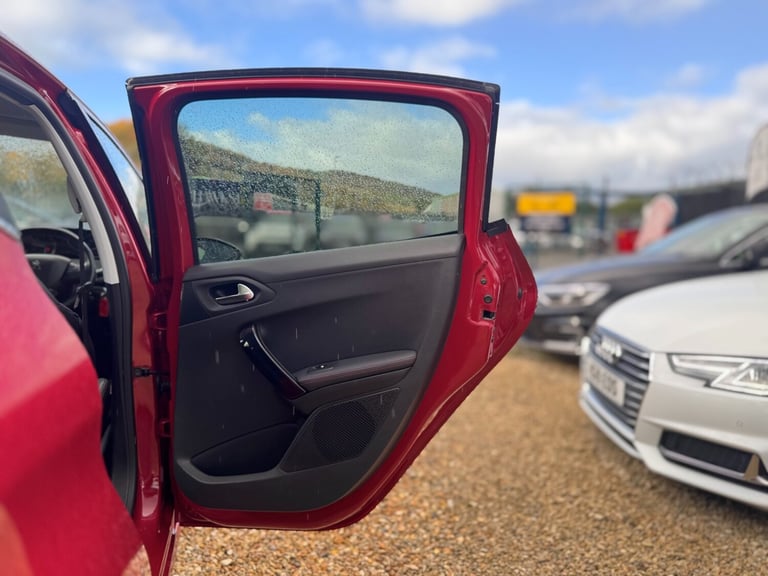 2015 Peugeot 208 1.6 BlueHDi 120 GT Line 5dr HATCHBACK Diesel Manual