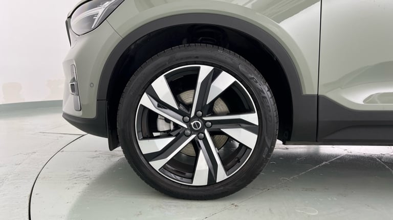 2025 Volvo XC40 Ultra, B4 Mild hybrid, Petrol, Dark Estate Petrol Automatic