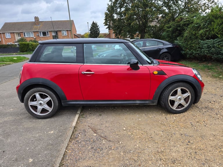 Mini Cooper low mileage