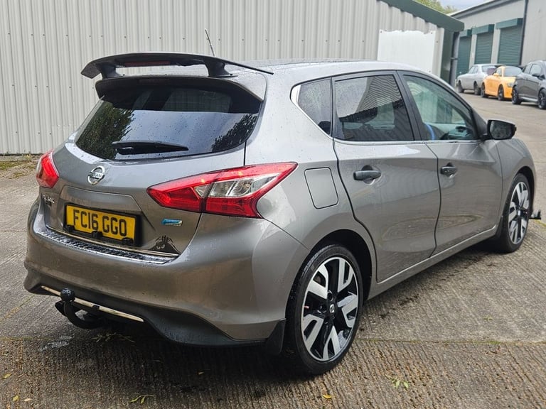 2016 Nissan Pulsar 1.5 dCi Tekna 5dr HATCHBACK DIESEL Manual