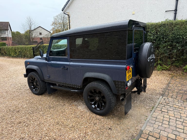 Land Rover 90 DEFENDER Hardtop 2198 (cc)