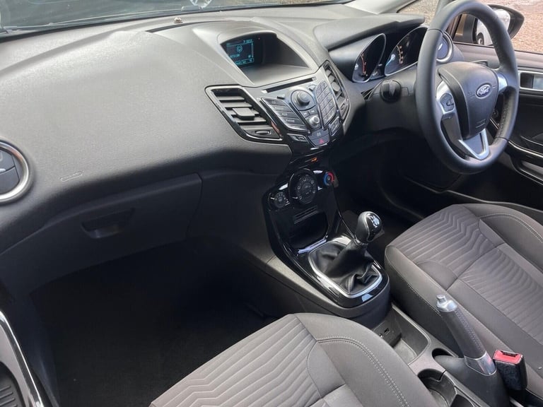 2013 Ford Fiesta 1.25 Zetec Euro 5 5dr Hatchback Petrol Manual