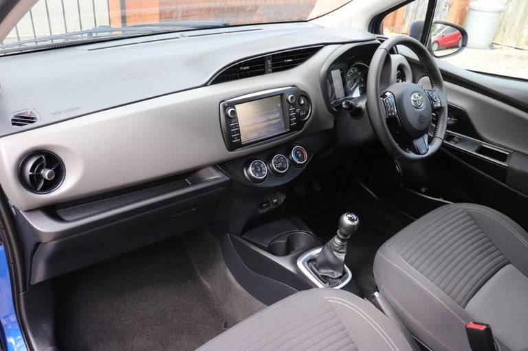 2019 Toyota Yaris 1.5 VVT-i Icon Tech 5dr HATCHBACK PETROL Manual