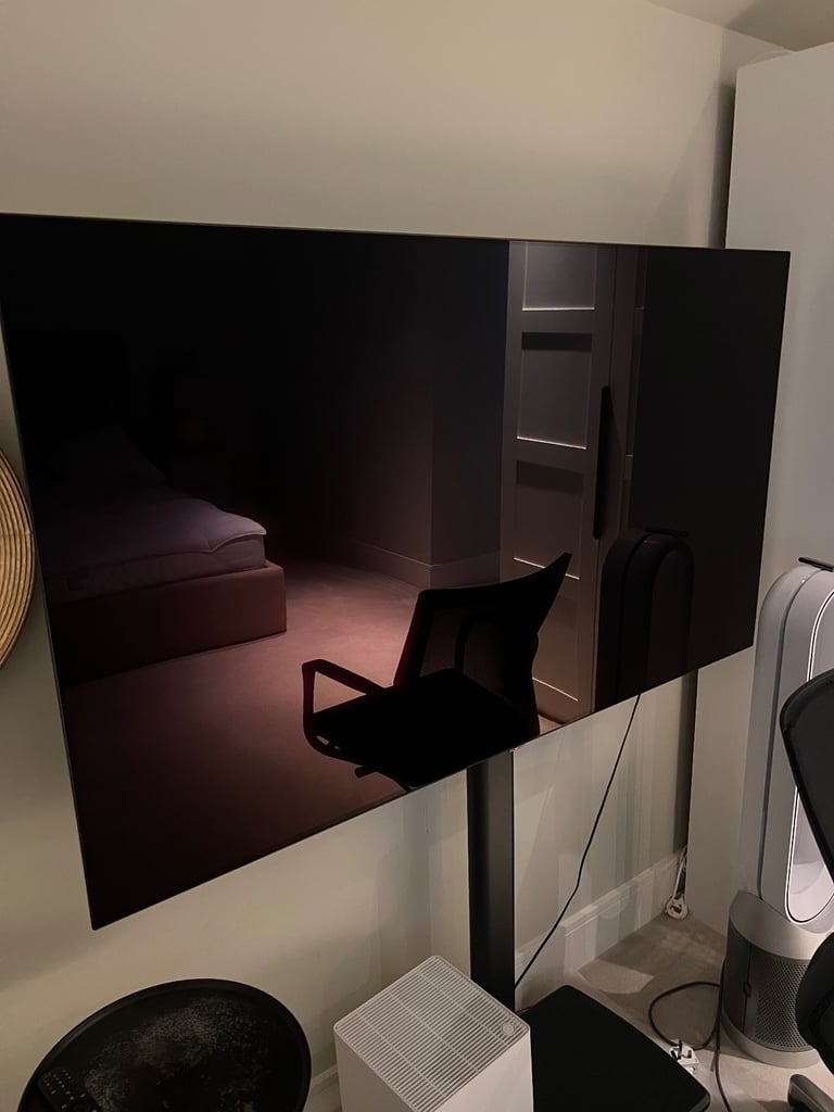 LG OLED65C24LA 65" Smart 4K Ultra HD HDR OLED TV
